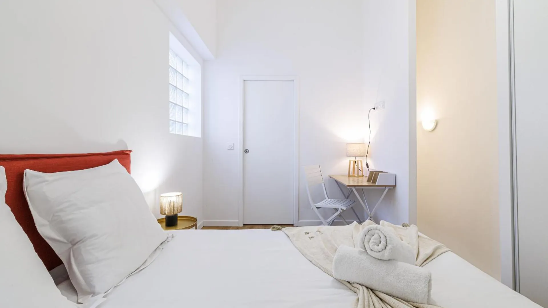 דירות ניס 1 Bdr Duplex Downtown - Ac