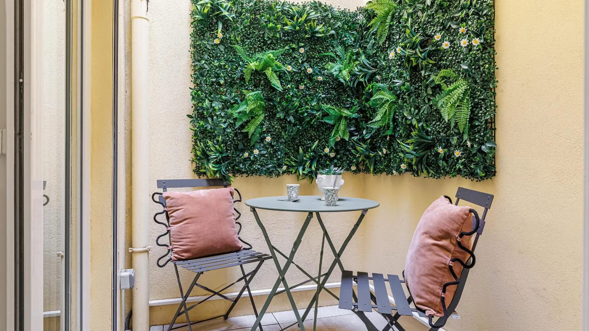 1 Bdr Duplex Downtown - Ac Apartment Nice 0*,